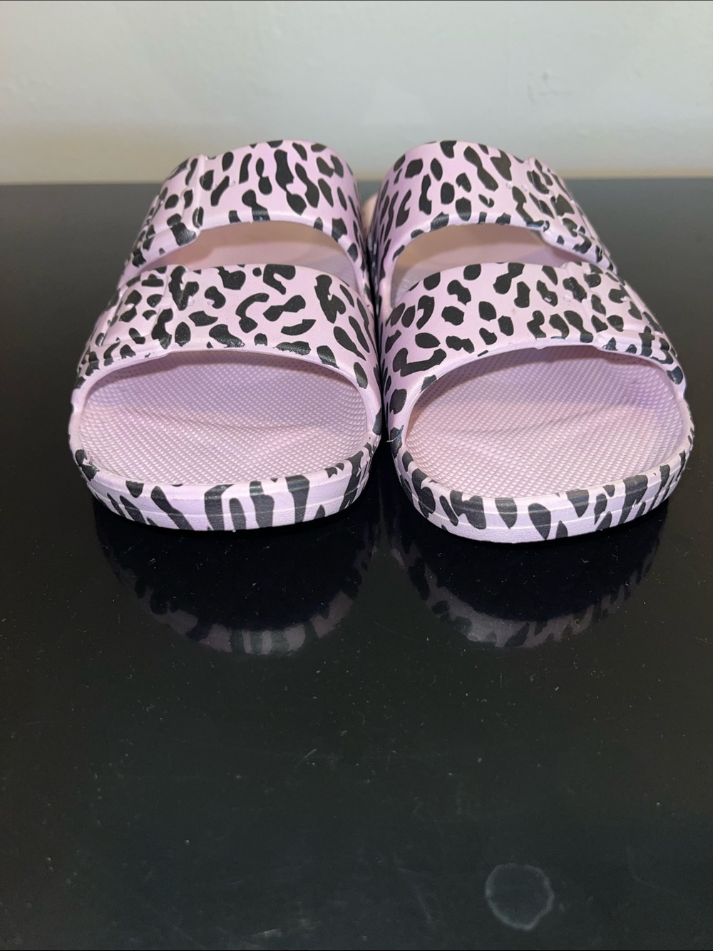 🗣️BRAND NEW NEVER WORN Freedom Moses Lilac Slide with Black Leopard Print - Picture 2 of 6